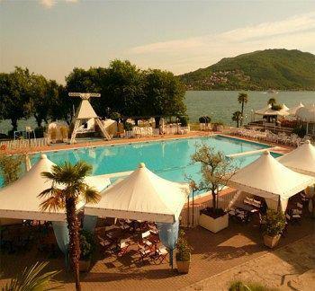 Beach Hotel Eurovil Predore Eksteriør billede